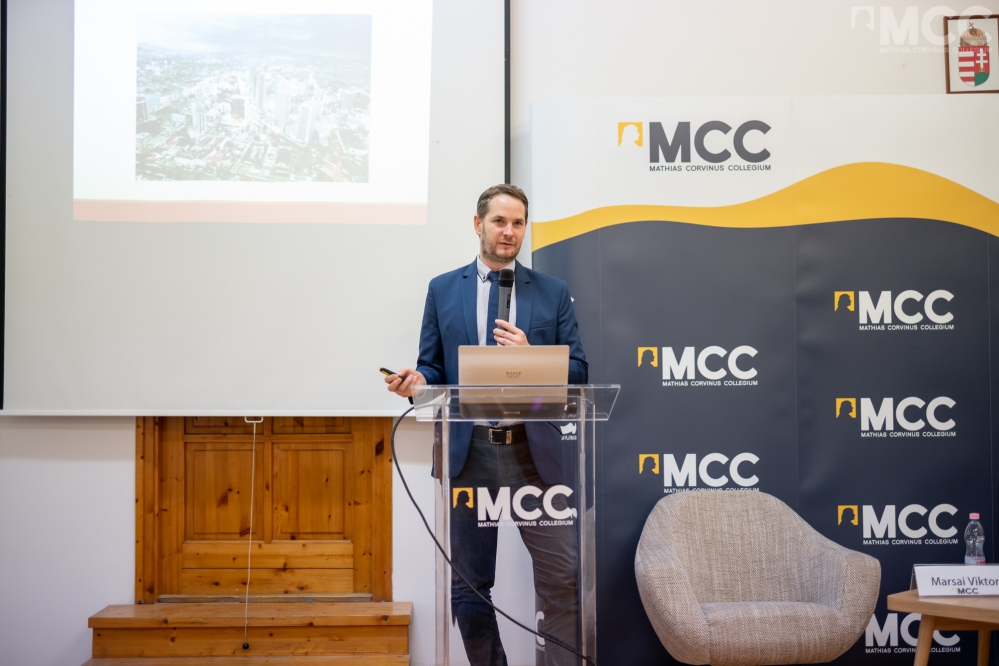 MCC-Pécs-2021-12-07wm-20.jpg 